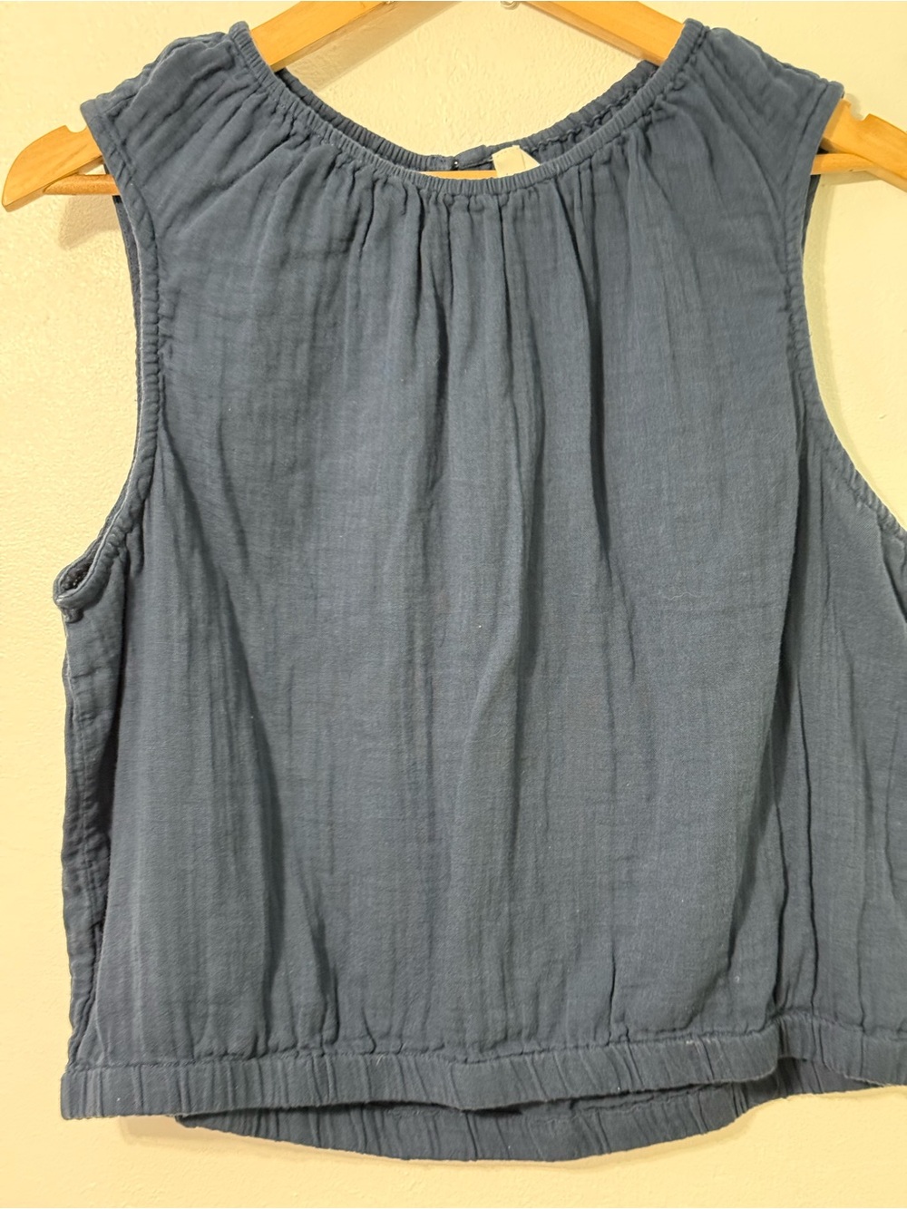 Pact Women's Sleeveless Gathered Neck Tank - Slate Blue size large